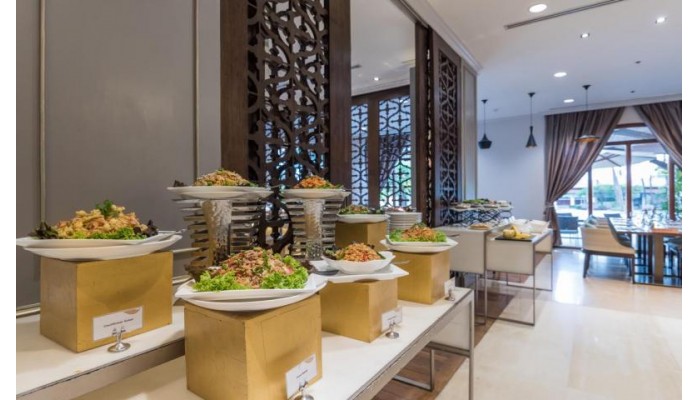 Poza pentru Chatrium Hotel Royal Lake Yangon 876-1542278904 Chatrium Hotel Royal Lake Yangon poza 1